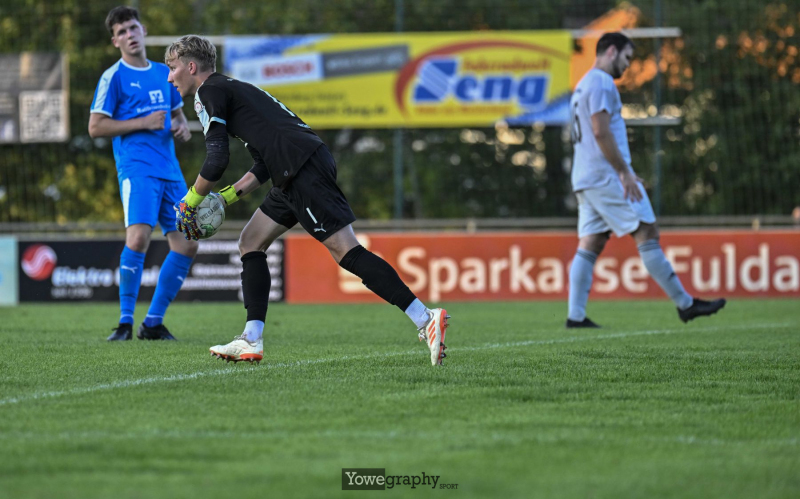 03_Yowe_Jonas_Wenzel__YZ94932