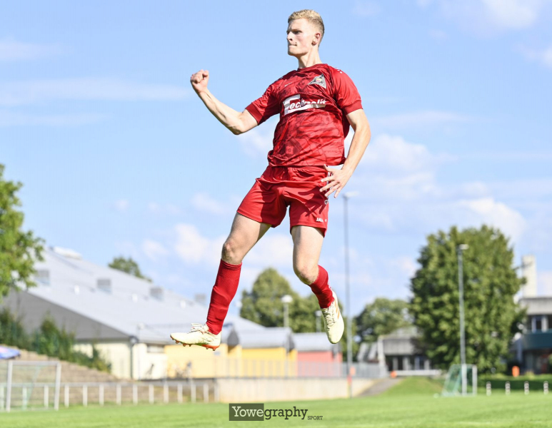47_Yowe_Jonas_Wenzel__YOW2674