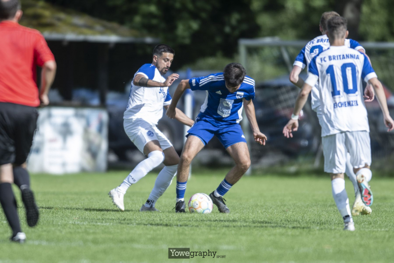 01_Yowe_Jonas_Wenzel__YZ97031