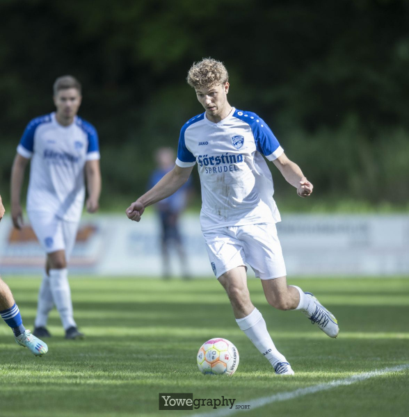 03_Yowe_Jonas_Wenzel__YZ97064