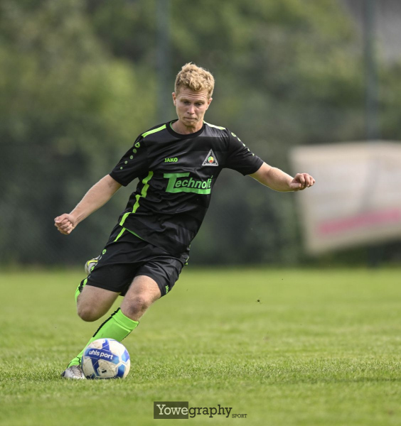 15_Yowe_Jonas_Wenzel__YZ97653