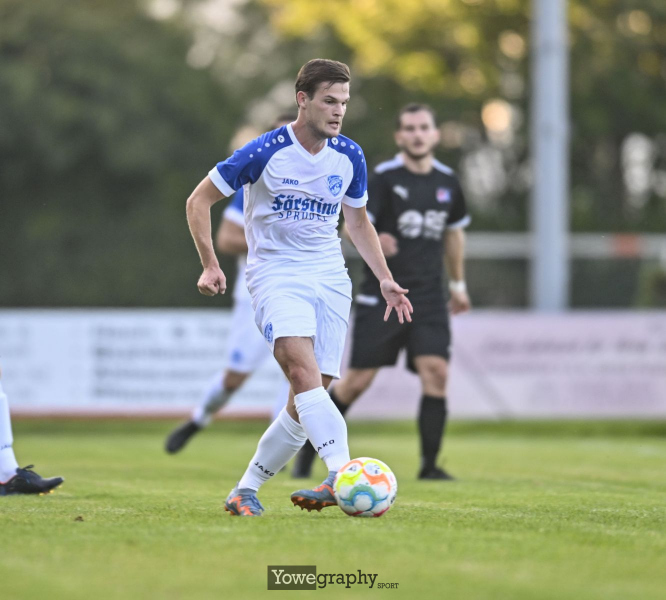 22_Yowe_Jonas_Wenzel__YZ98452