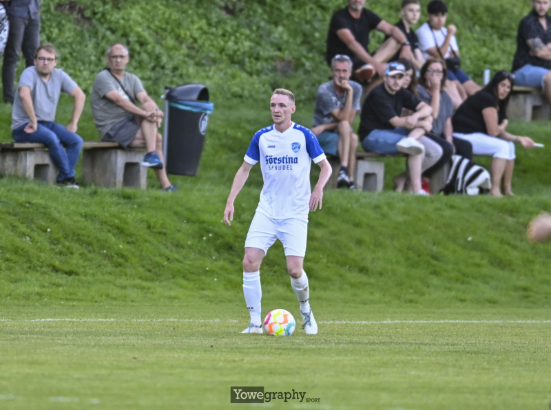 28_Yowe_Jonas_Wenzel__YZ98526