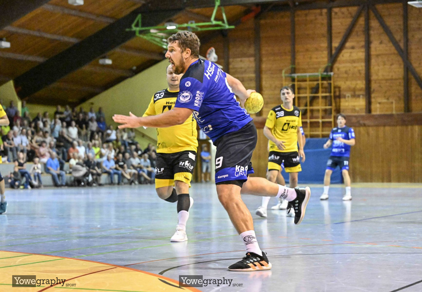18_Yowe_Jonas_Wenzel__YZ90395