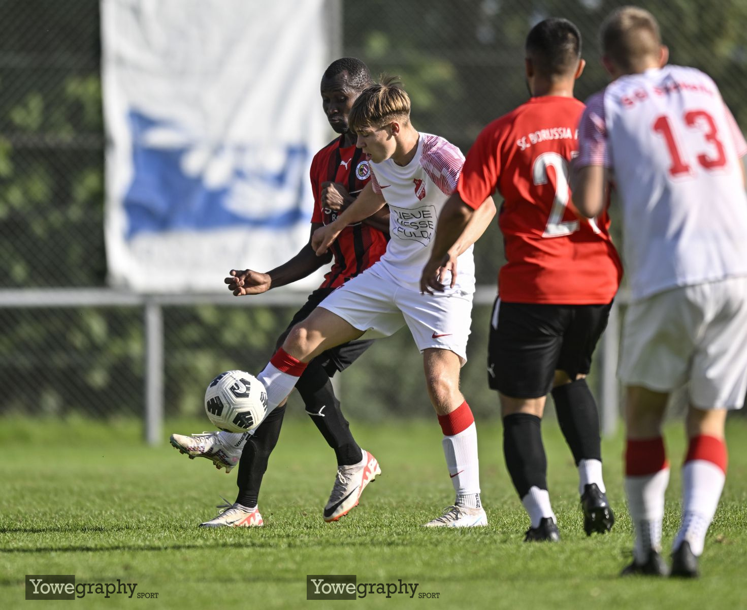 63_Yowe_Jonas_Wenzel__YZ99979