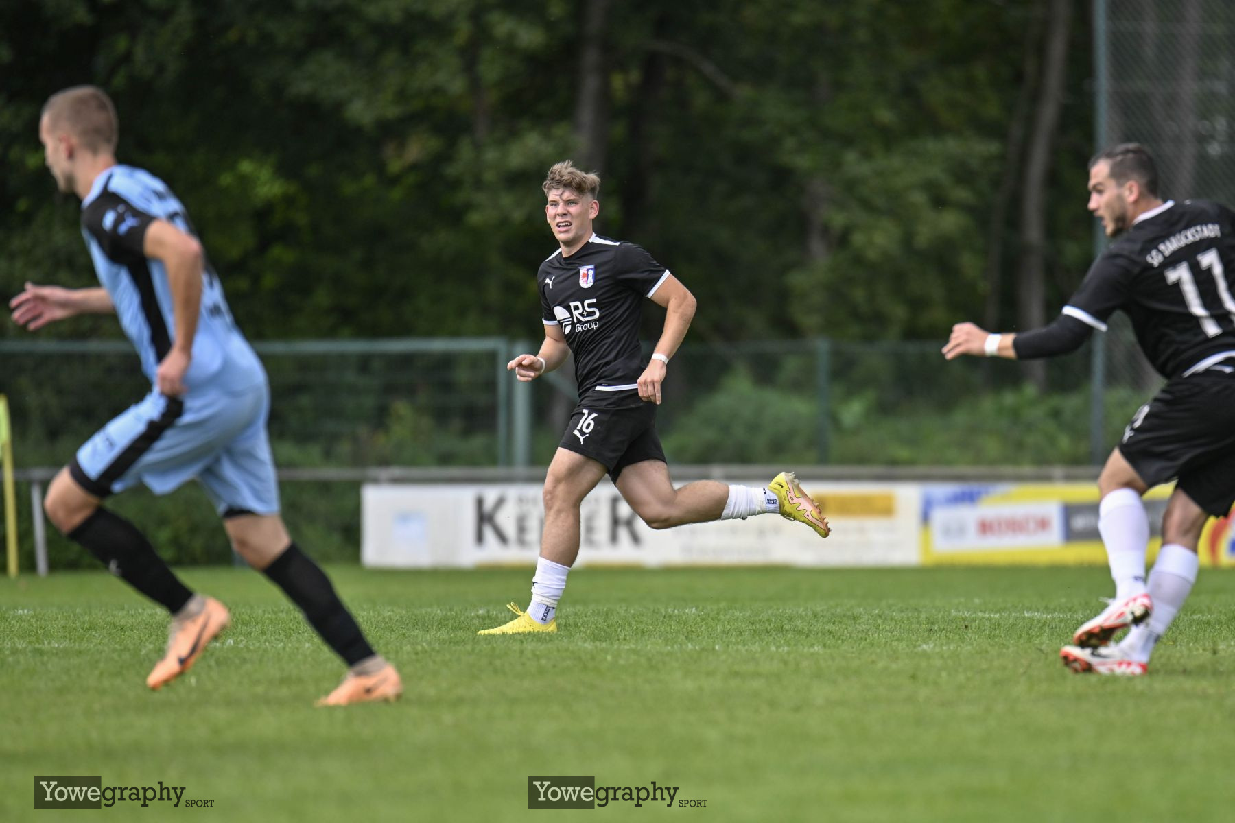 11_YZ91423_Yowe_Jonas_Wenzel