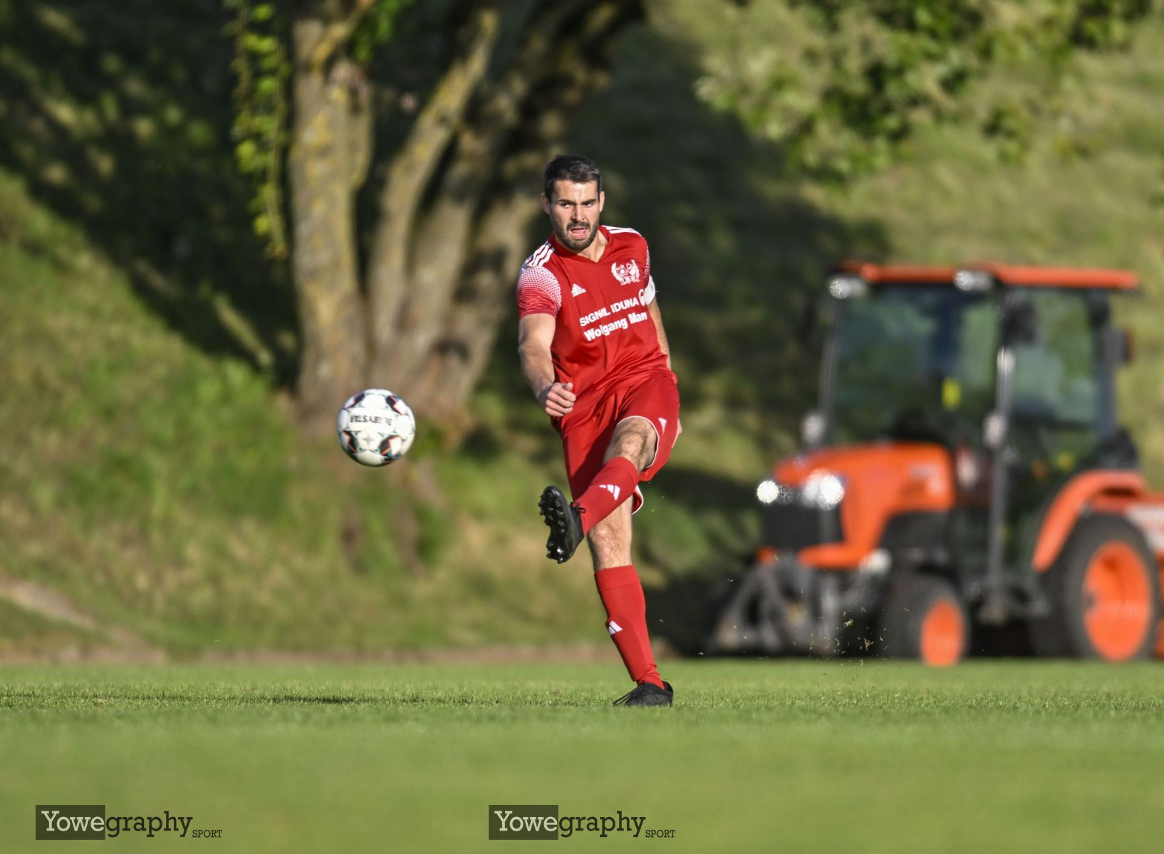 16_Yowe_Jonas_Wenzel__YZ93242