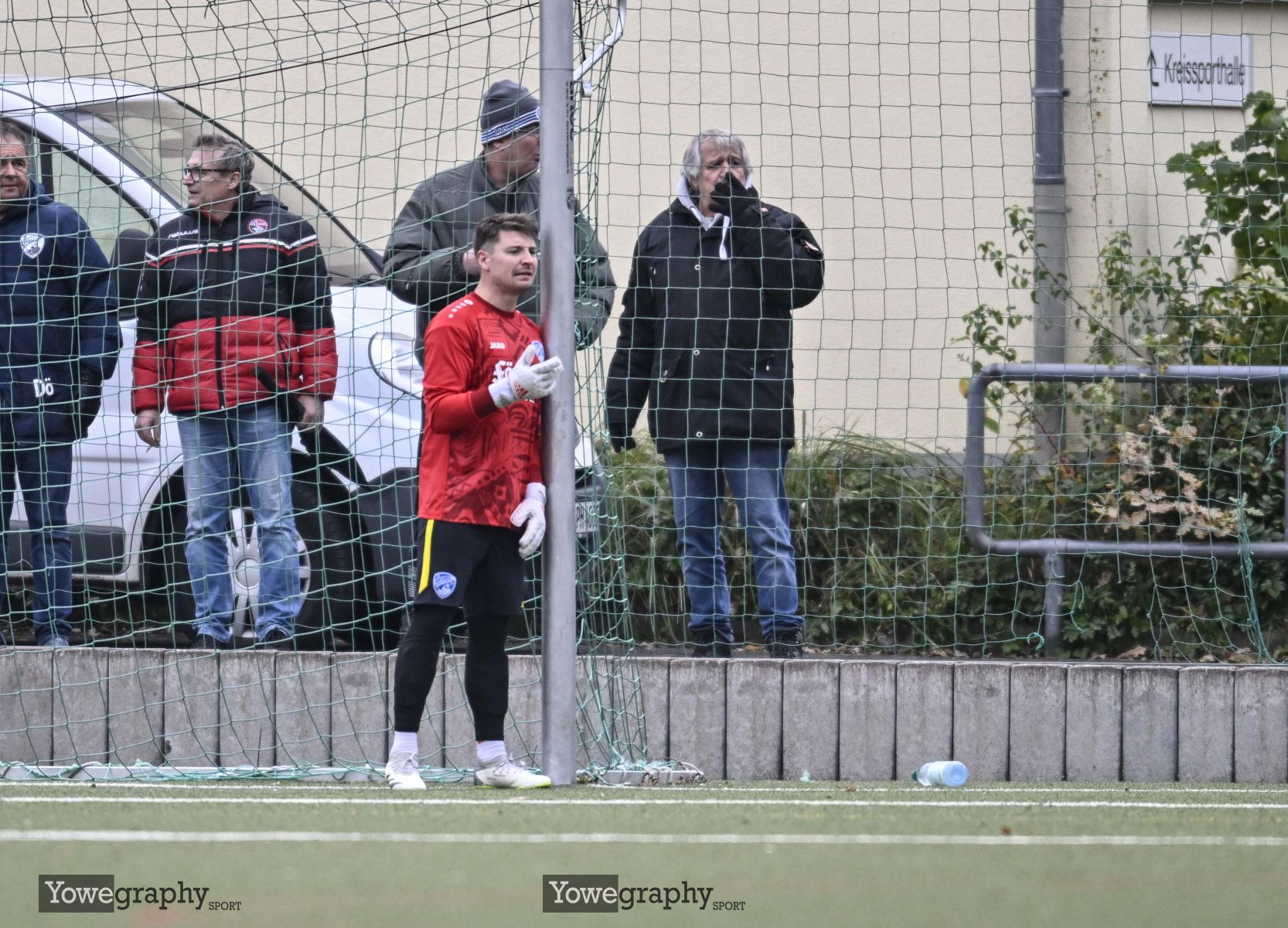 09_YZ98645_Yowe_Jonas_Wenzel
