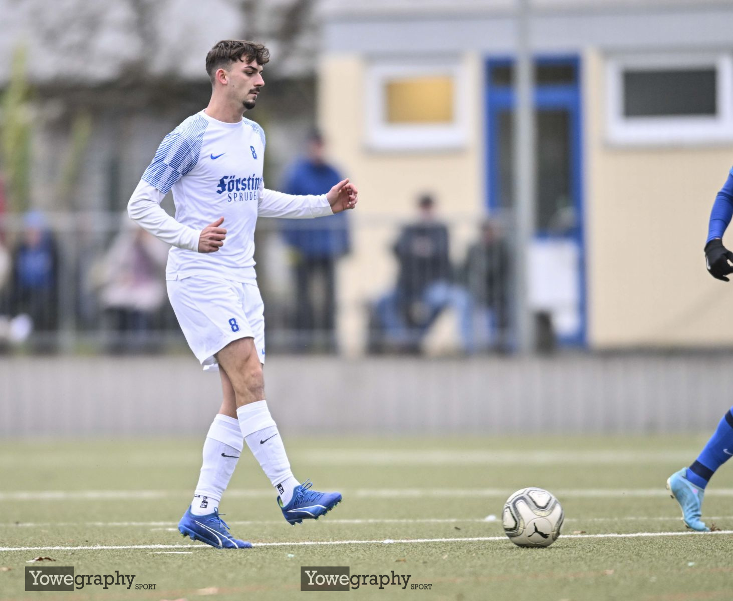 16_YZ98683_Yowe_Jonas_Wenzel
