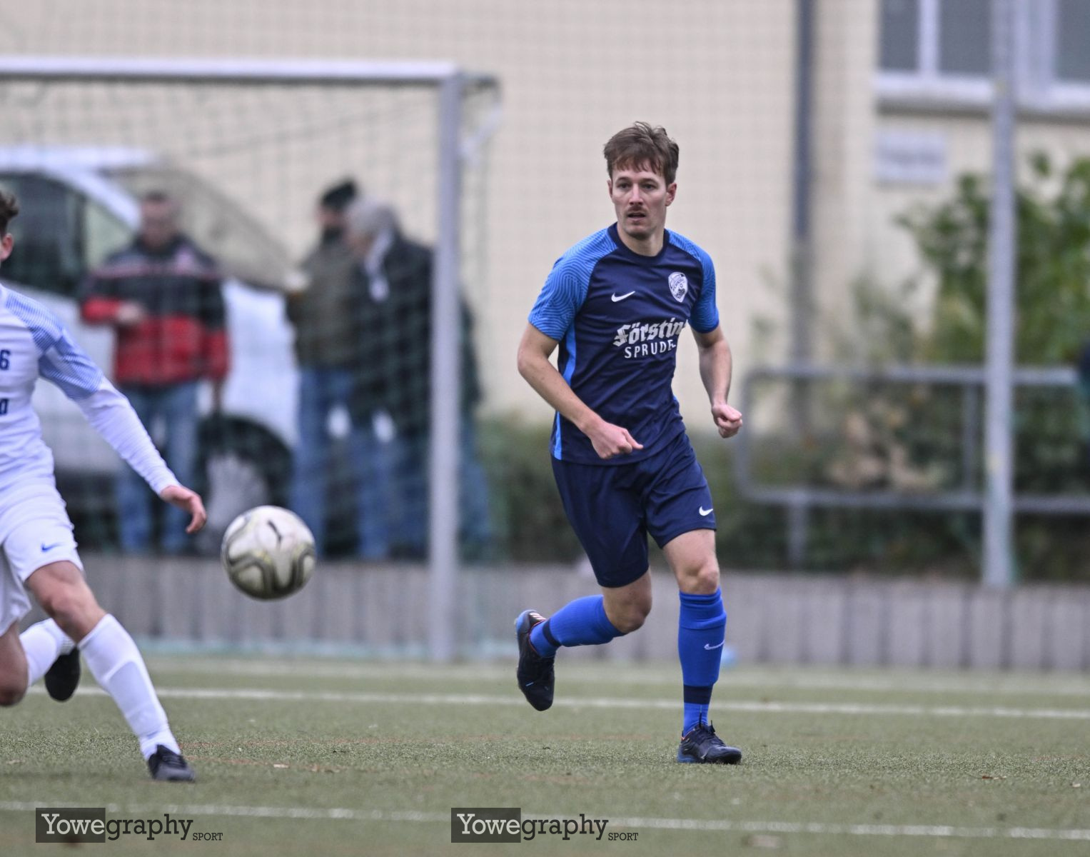 27_YZ98781_Yowe_Jonas_Wenzel