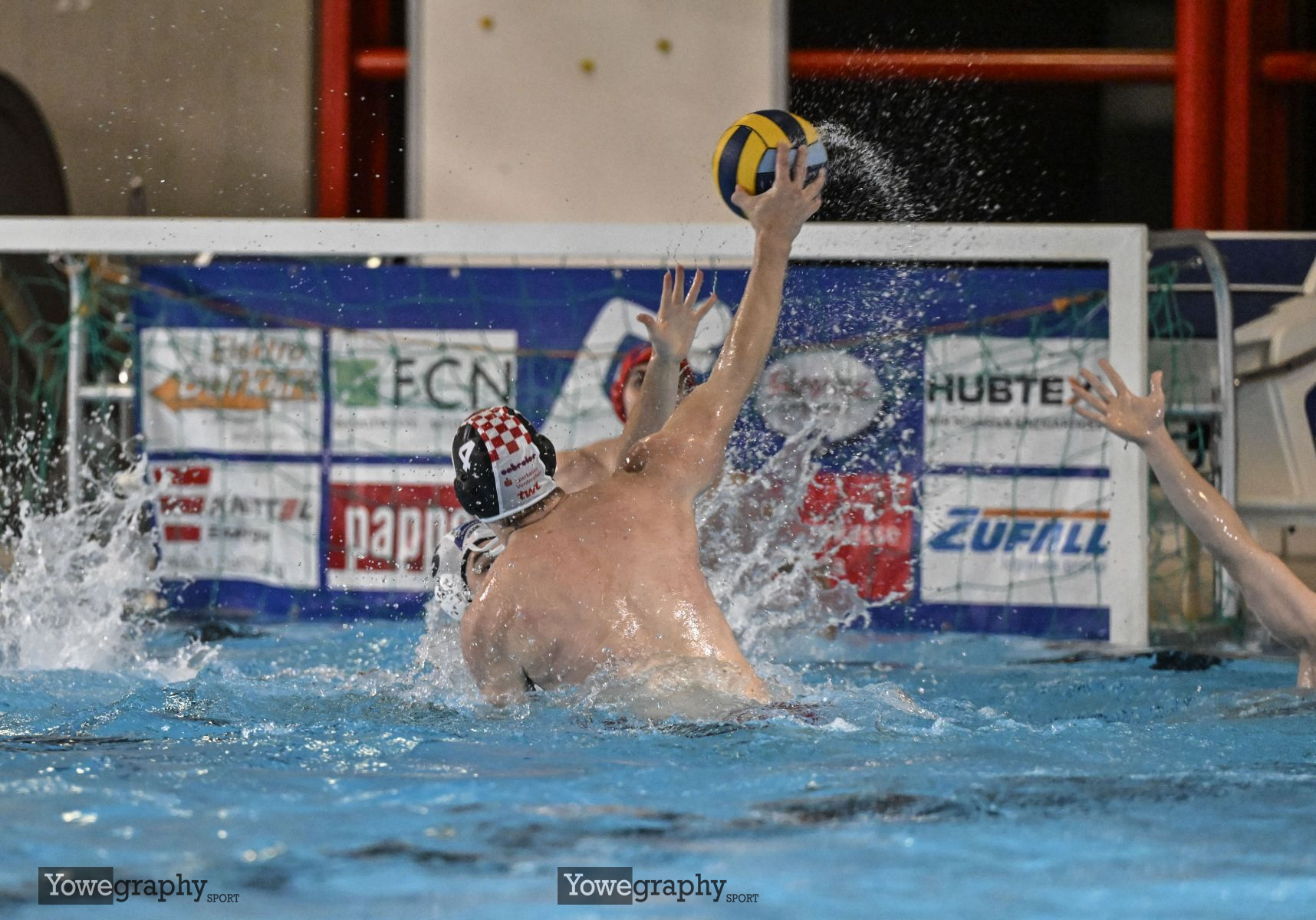 17_Yowe_Jonas_Wenzel__YZ99468