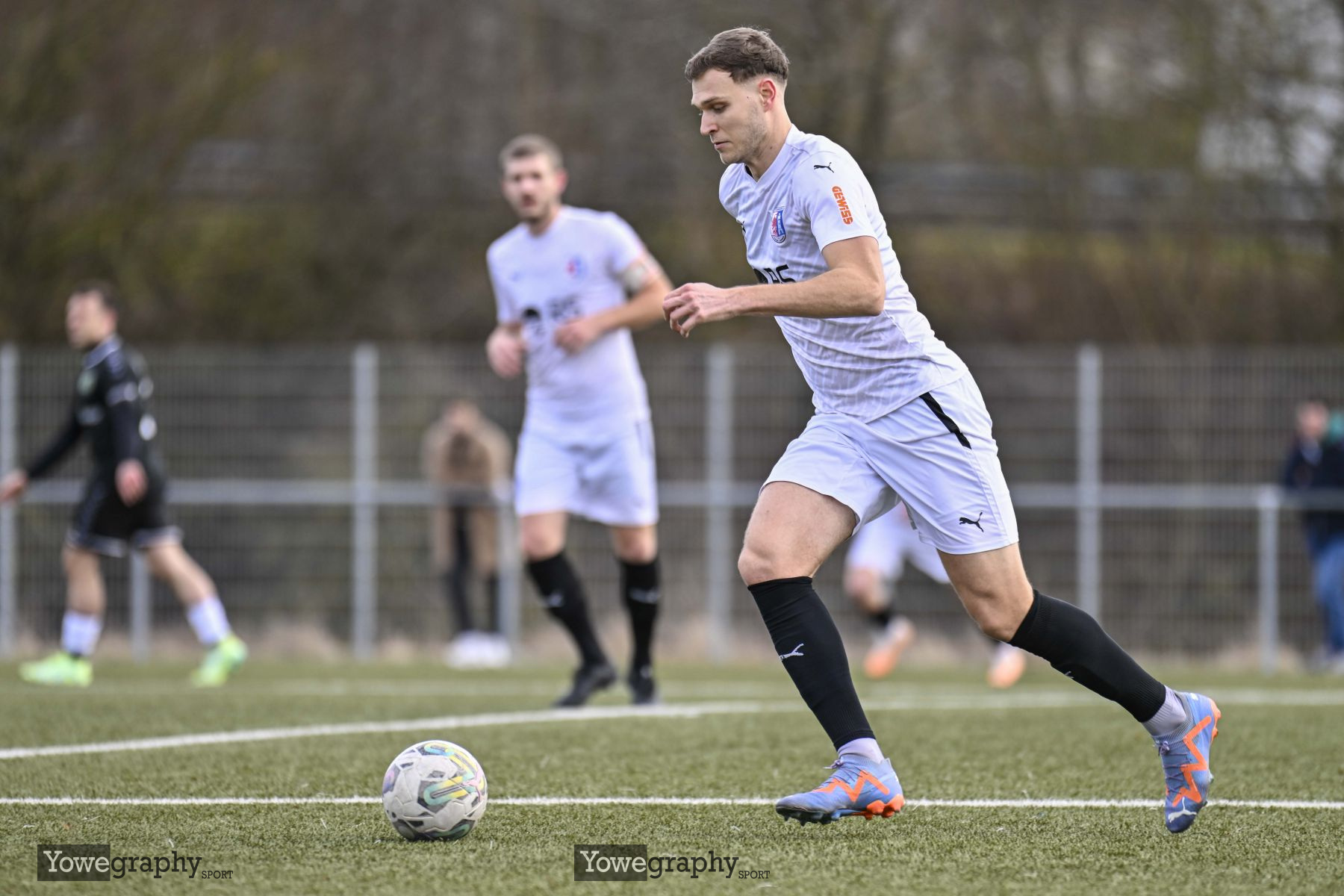 02_Yowe_Jonas_Wenzel__YZ94487