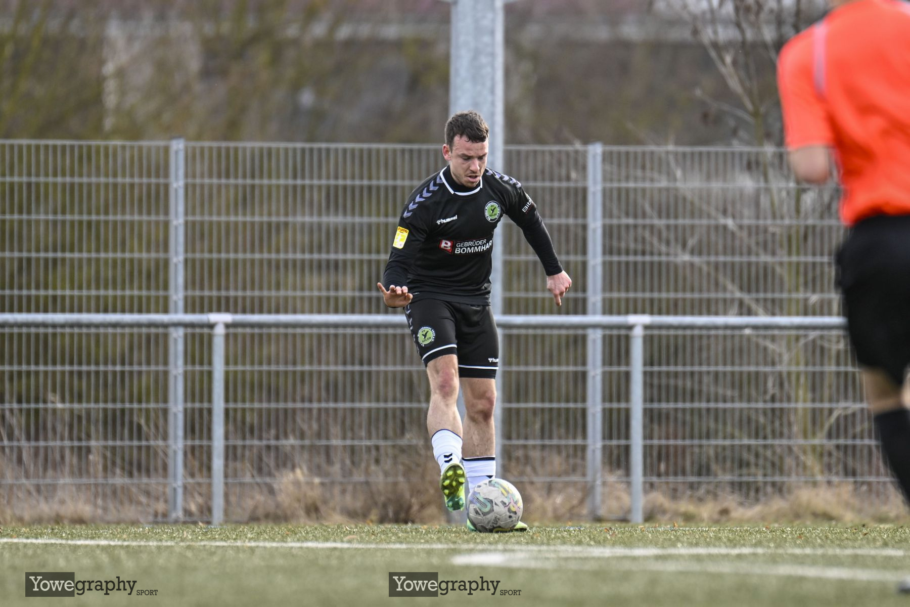 13_Yowe_Jonas_Wenzel__YZ94590