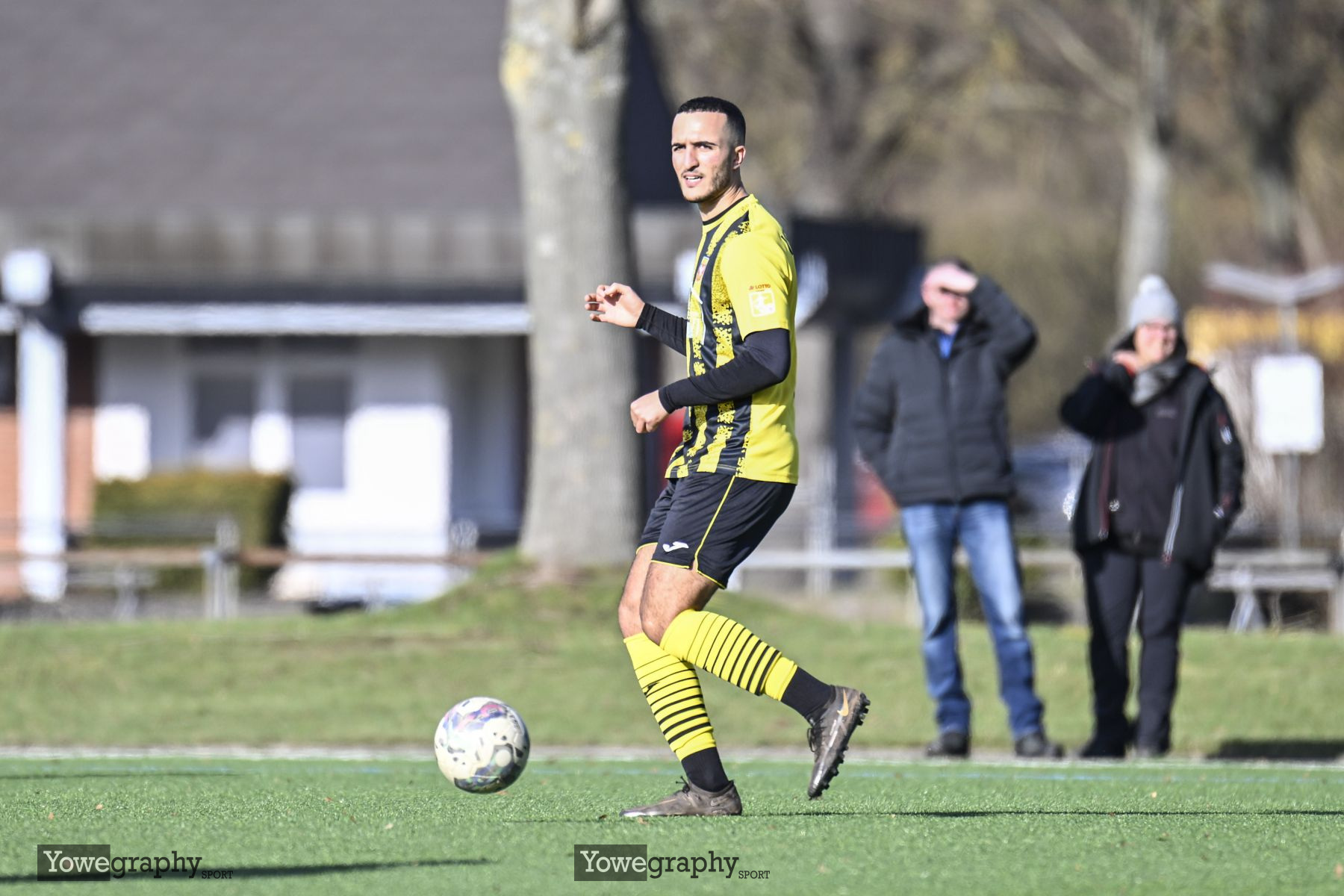 01_Yowe_Jonas_Wenzel__YZ92796