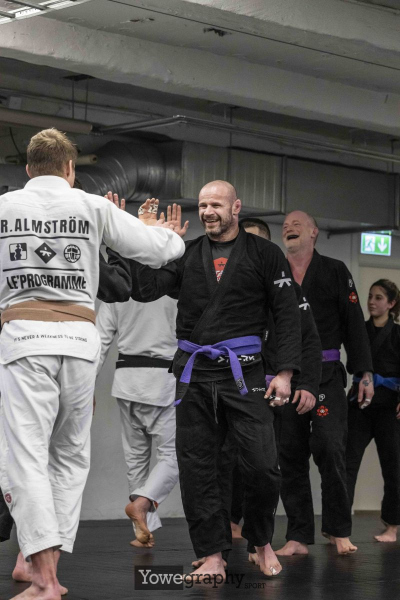 186_YZ97185_Yowe_Jonas_Wenzel