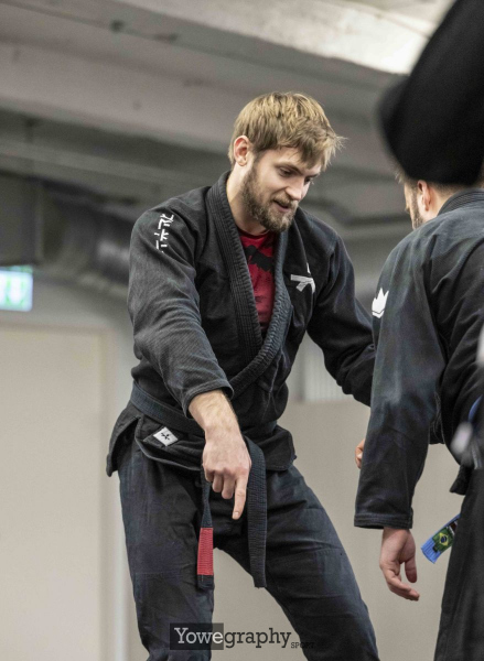 195_YZ97268_Yowe_Jonas_Wenzel