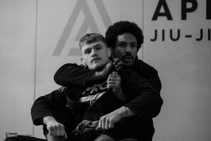 32_YZ92669_Yowe_Jonas_Wenzel_BW