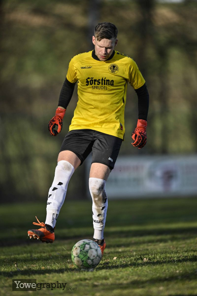 10_YZ93806_Yowe_Jonas_Wenzel