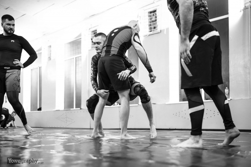 12_YOW5813_Yowe_Jonas_Wenzel_BW