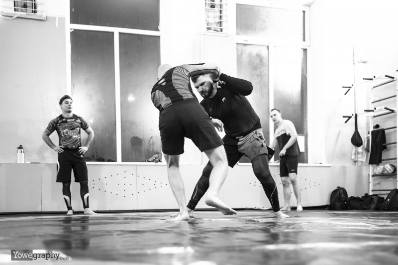 16_YOW5874_Yowe_Jonas_Wenzel_BW