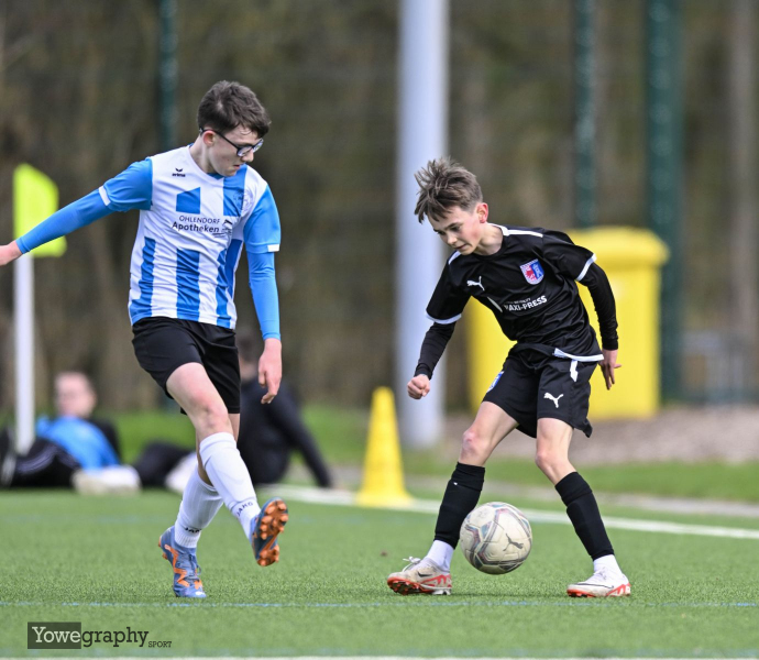 01_Yowe_Jonas_Wenzel__YZ96064