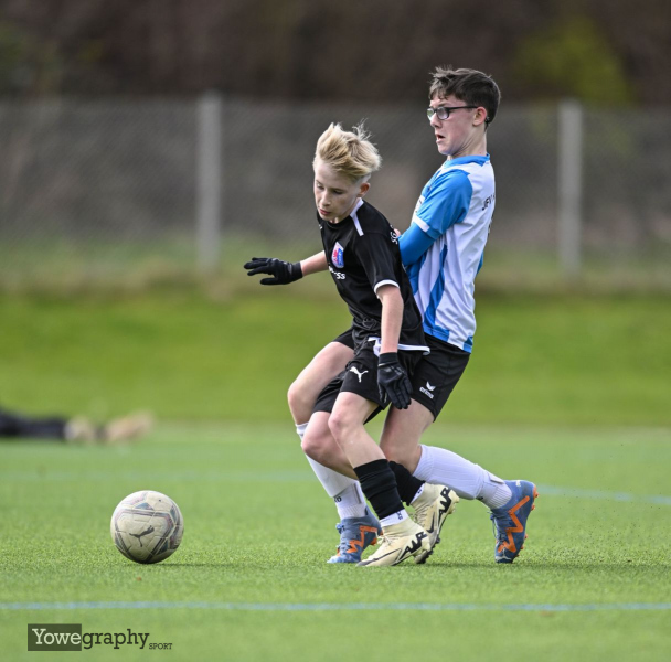 28_Yowe_Jonas_Wenzel__YZ96239
