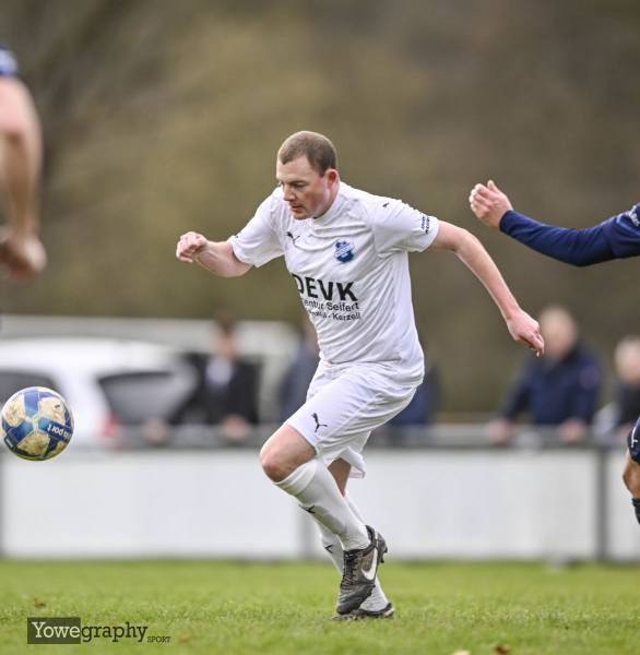 40_Yowe_Jonas_Wenzel__YZ97004
