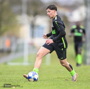 38_YZ98635_Yowe_Jonas_Wenzel