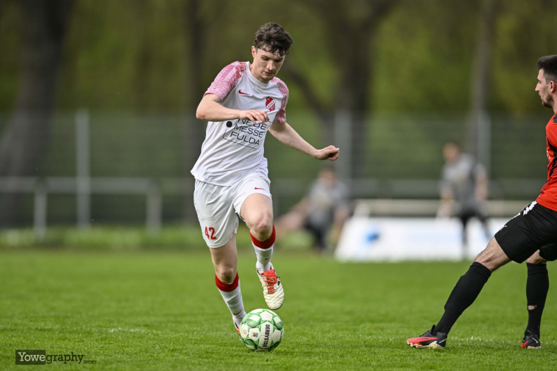 26_Yowe_Jonas_Wenzel__YZ91131