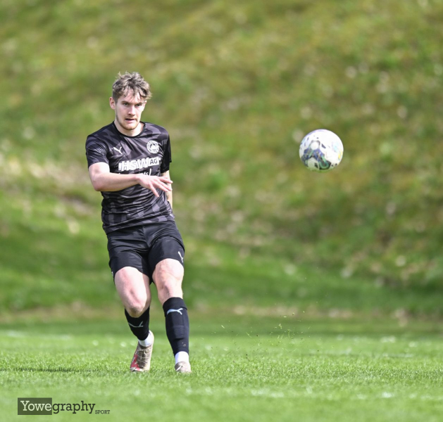 04_Yowe_Jonas_Wenzel__YZ90387