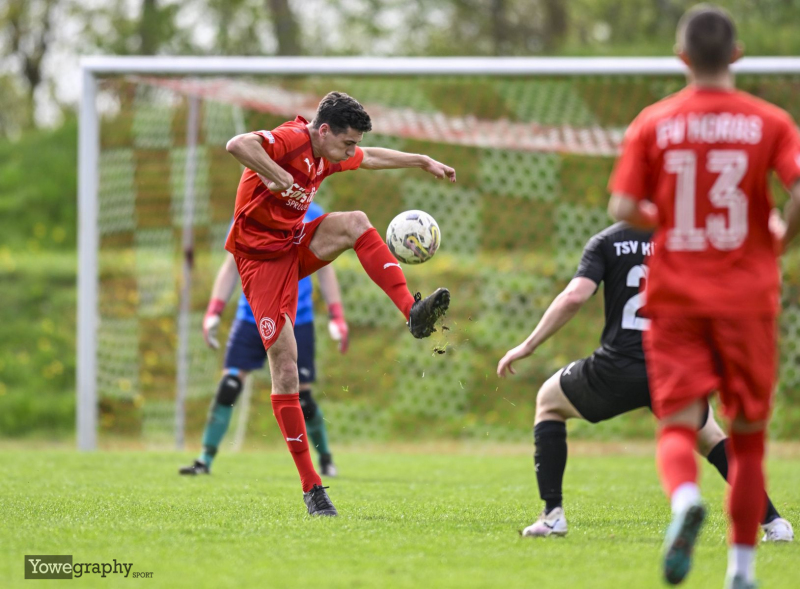 49_Yowe_Jonas_Wenzel__YZ90779