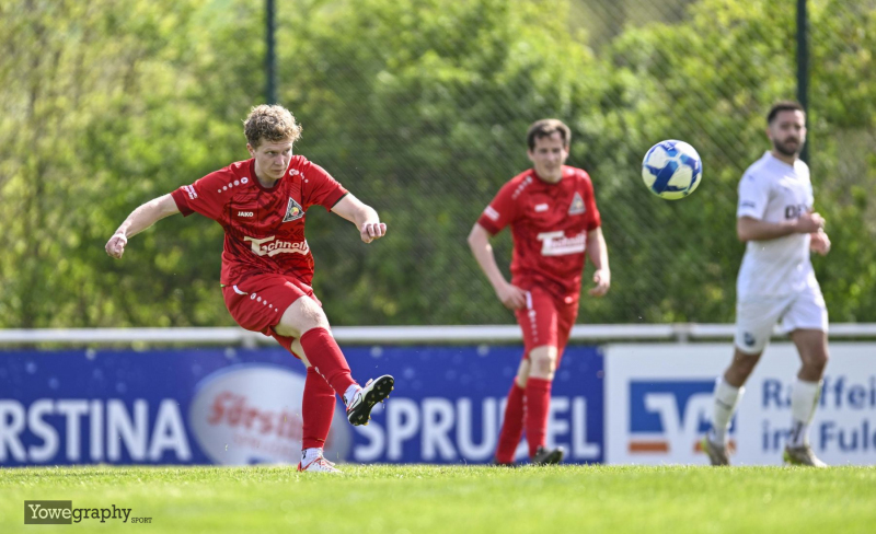 48_YZ94645_Yowe_Jonas_Wenzel