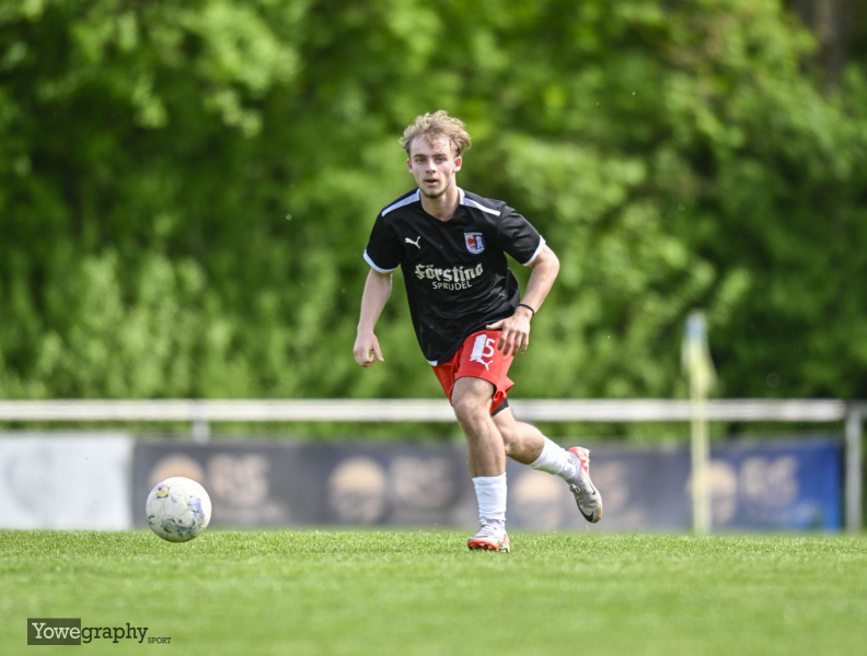 42_YZ94027_Yowe_Jonas_Wenzel