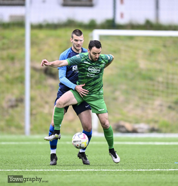 08_Yowe_Jonas_Wenzel__YZ99329