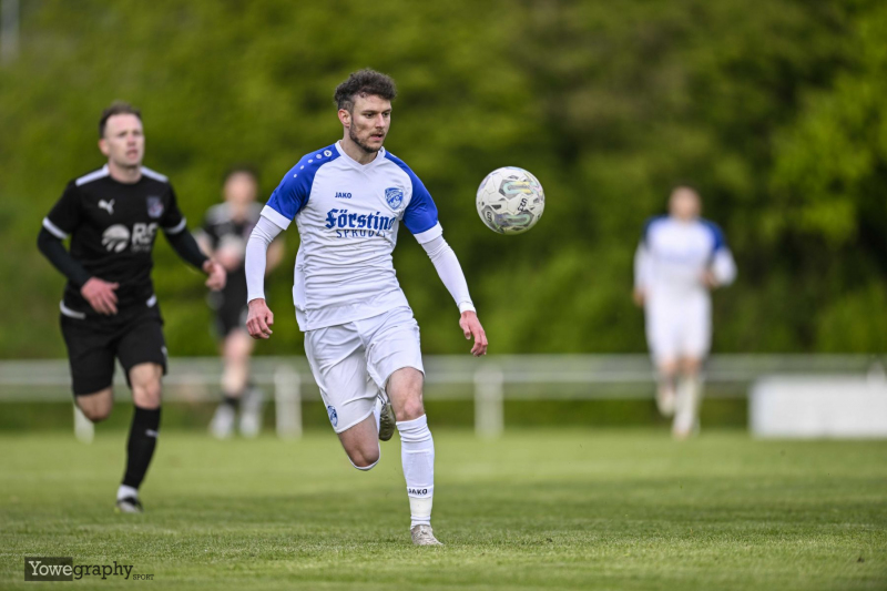 16_Yowe_Jonas_Wenzel__YZ90796