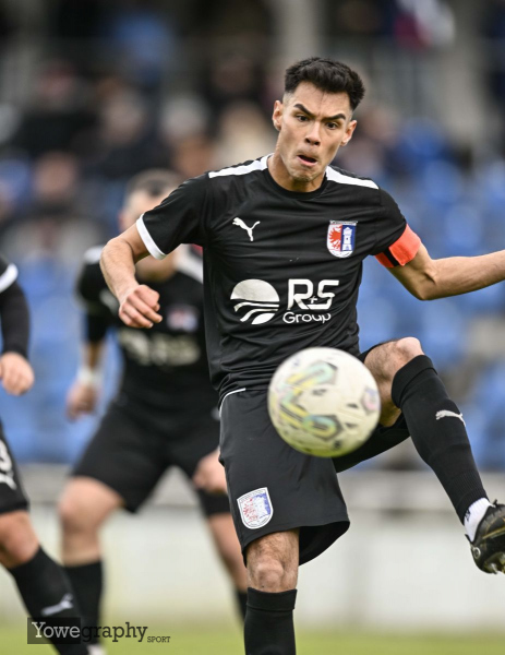 24_Yowe_Jonas_Wenzel__YZ90871