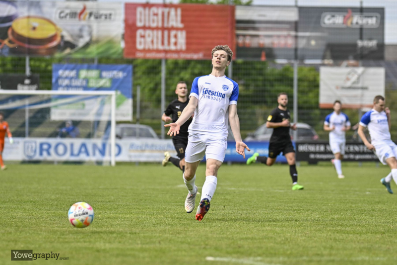12_YZ92044_Yowe_Jonas_Wenzel