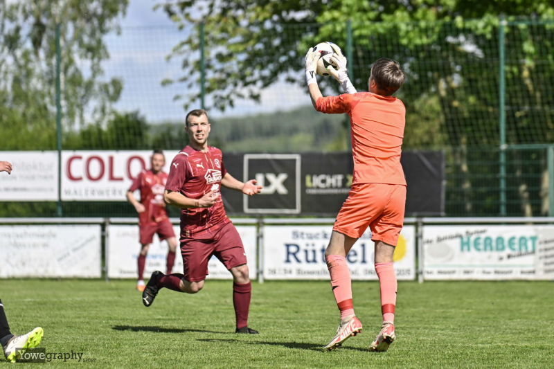 06_YZ97387_Yowe_Jonas_Wenzel