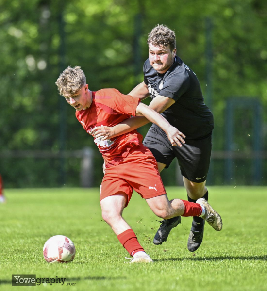 20_YZ99652_Yowe_Jonas_Wenzel