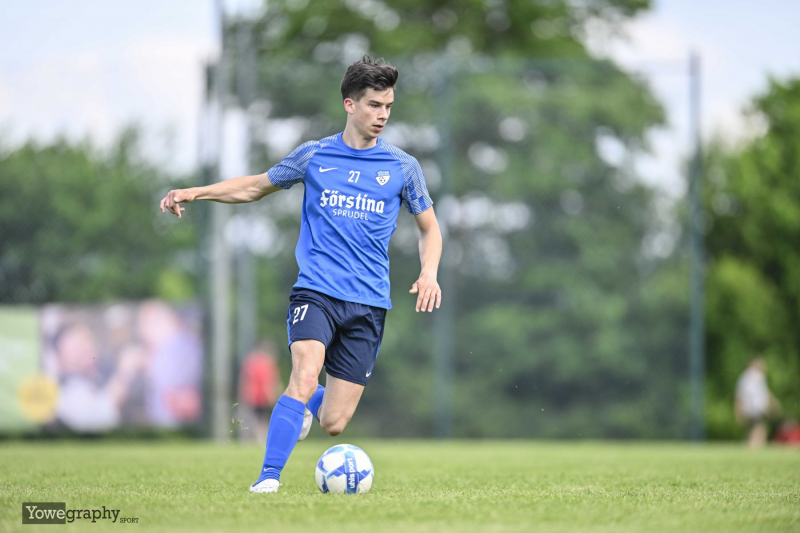 14_YZ92800_Yowe_Jonas_Wenzel