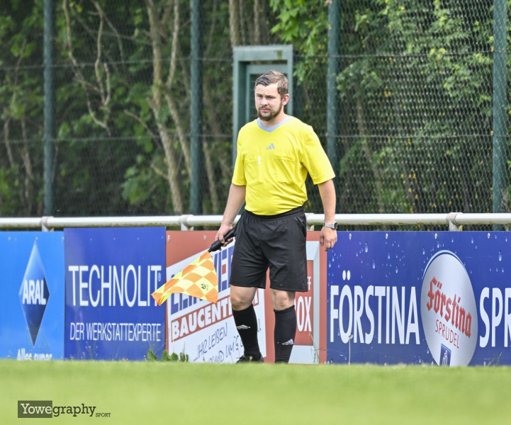 15_YZ92802_Yowe_Jonas_Wenzel