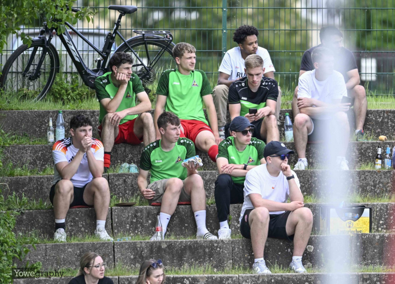 32_YZ92965_Yowe_Jonas_Wenzel