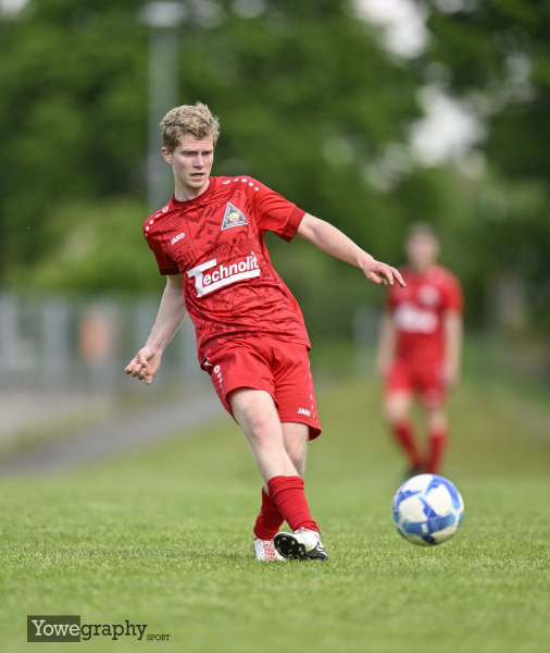 50_YZ93093_Yowe_Jonas_Wenzel