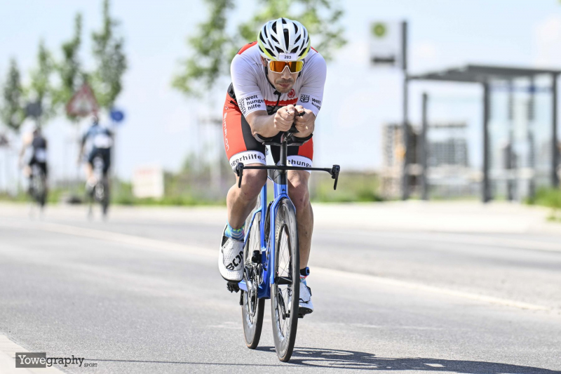 90_YZ92180_Yowe_Jonas_Wenzel