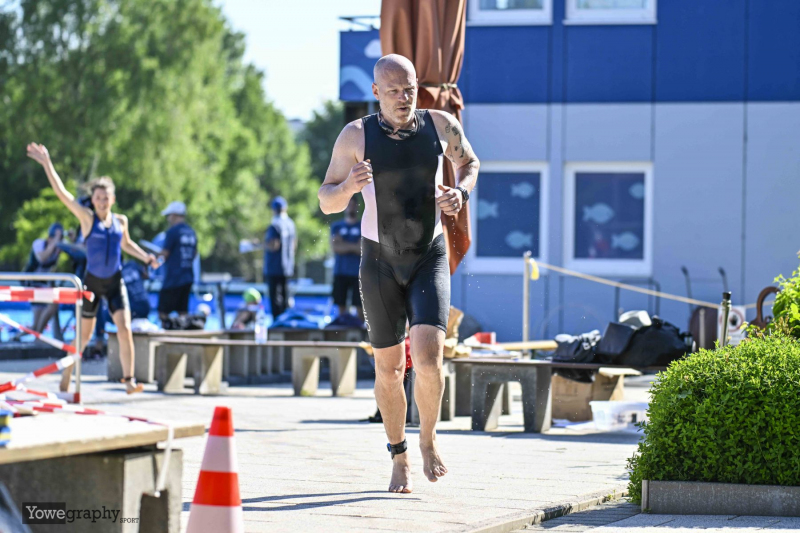 01_YZ90946_Yowe_Jonas_Wenzel