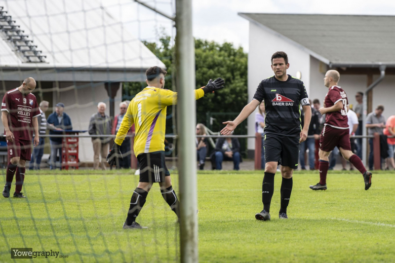 01_Yowe_Jonas_Wenzel__YZ94094