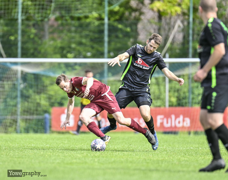 15_Yowe_Jonas_Wenzel__YZ94229