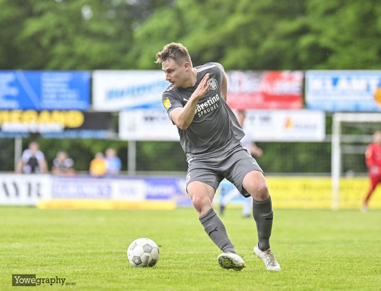 23_Yowe_Jonas_Wenzel__YZ94389