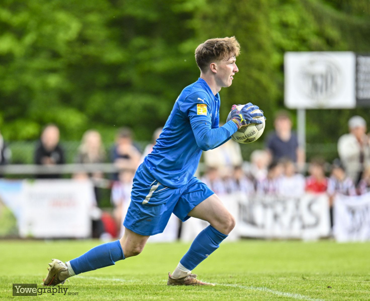 26_Yowe_Jonas_Wenzel__YZ94403