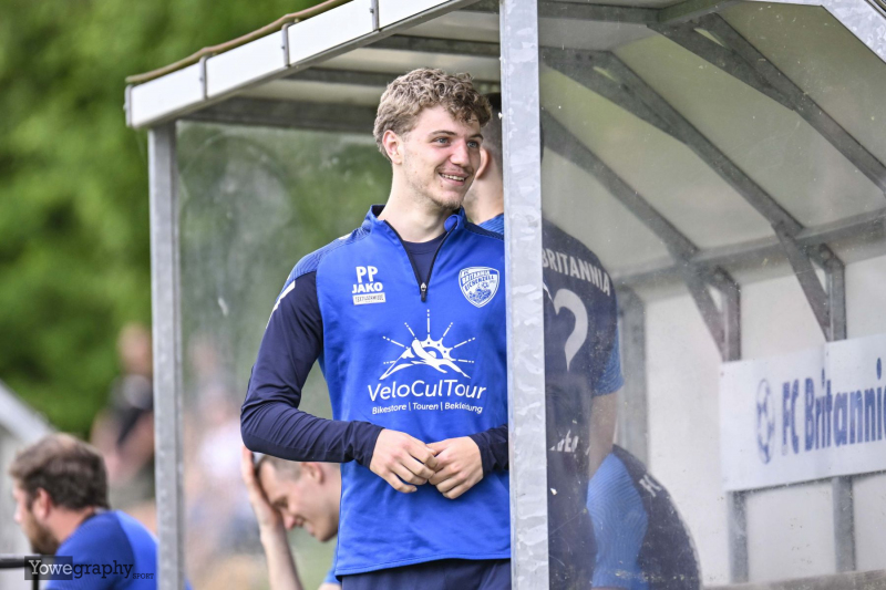 58_YZ97171_Yowe_Jonas_Wenzel